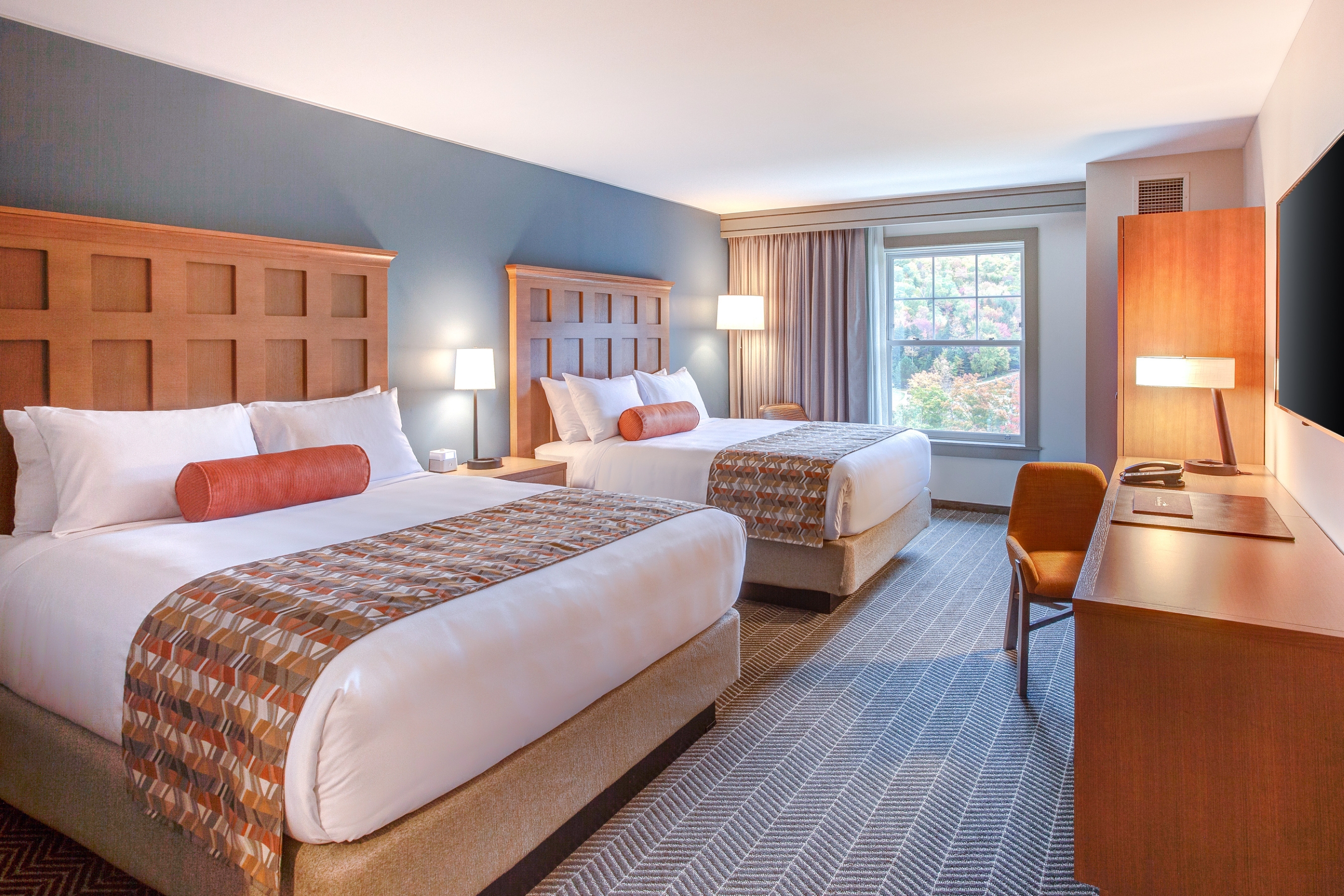 Double queen room with a gorgeous foliage view