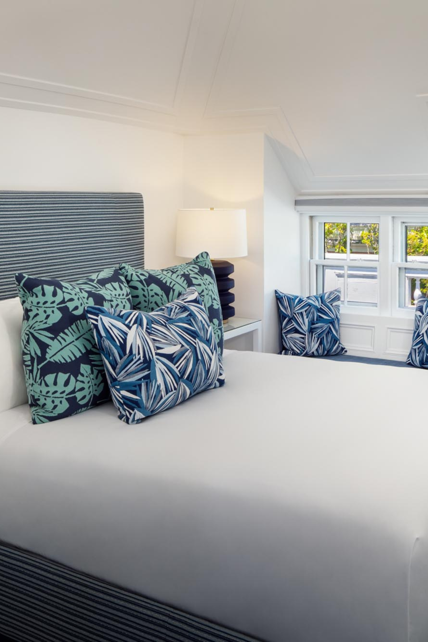 Queen Junior Suite with a window seat at 76 Main Ink Press Hotel