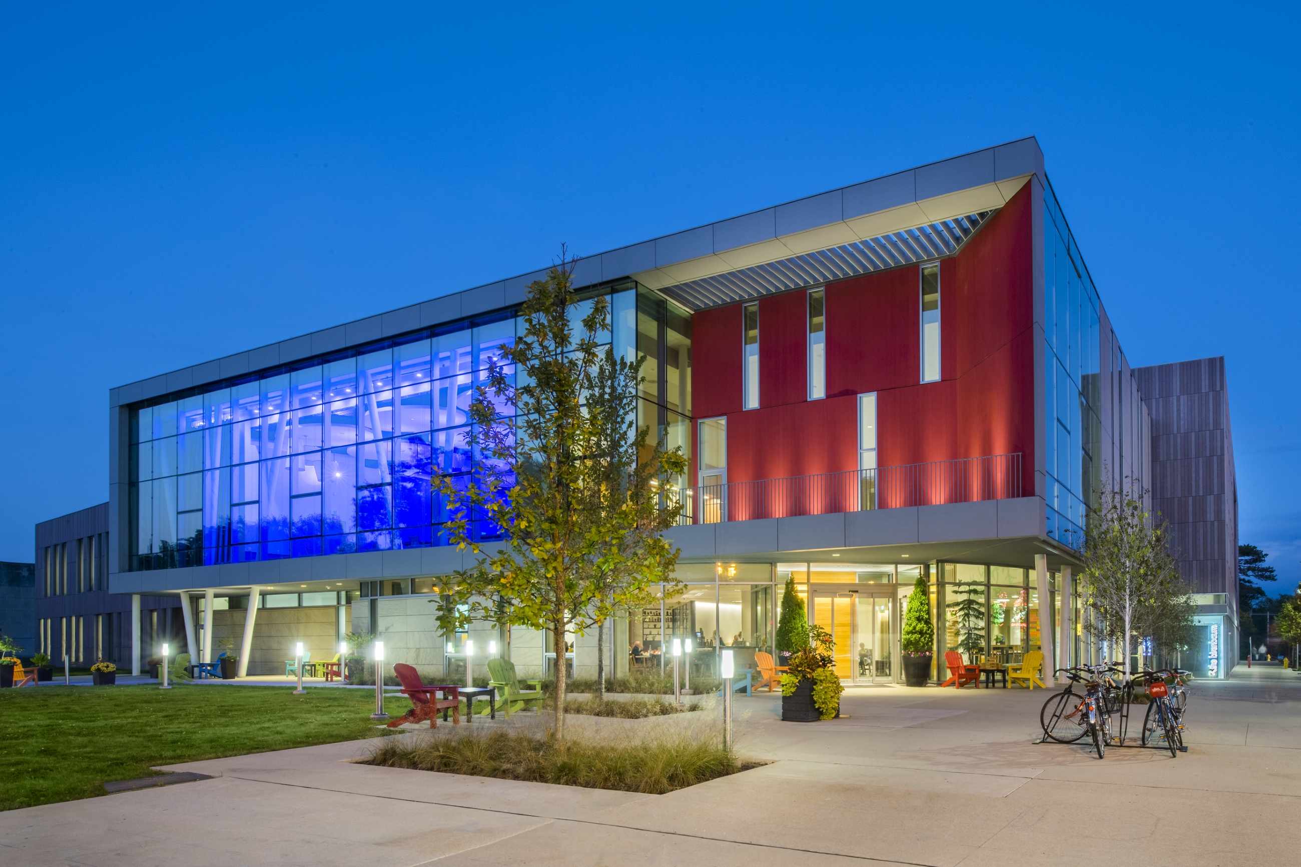 The Hotel at Oberlin exterior at dusk